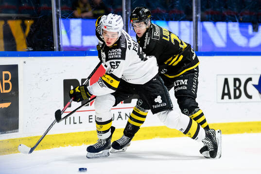 Västerås Noel Fransén och AIKs Daniel Ljungman