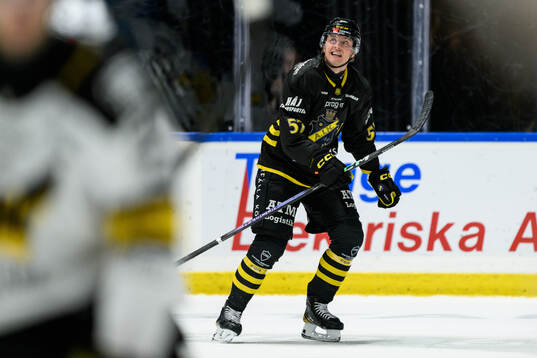 AIKs Alfred Barklund jublar