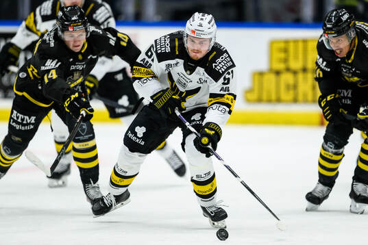 AIKs Jesper Emanuelsson och Västerås Malte Sjögren
