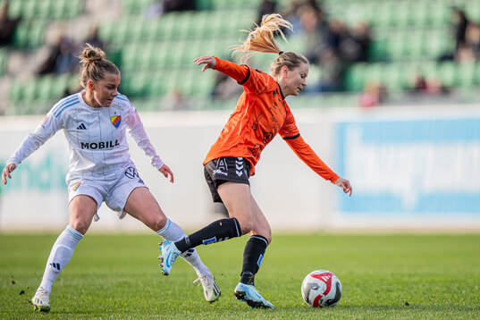 Djurgårdens Ebba Hed och Kristianstads Emmi Alanen