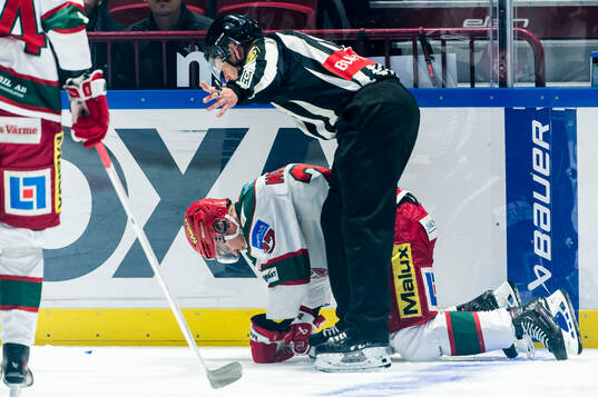 Modos Mattias Norlinder har ont