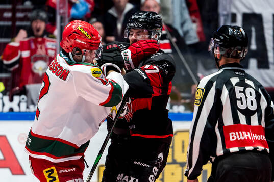 Modos Oscar Pettersson och Malmö Redhawks Johan Ivarsson