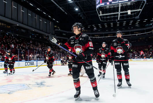 Malmö Redhawks Axel Sundberg jublar