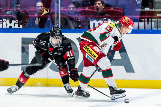 Malmö Redhawks Joseph Berger och Modos Theo Jacobsson