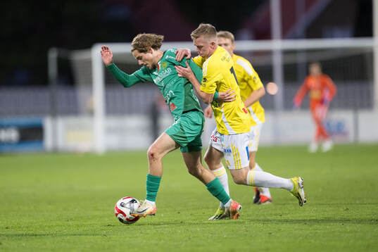 BK Olympics Adrian Zendelovski och Falkenbergs FFs Lucas