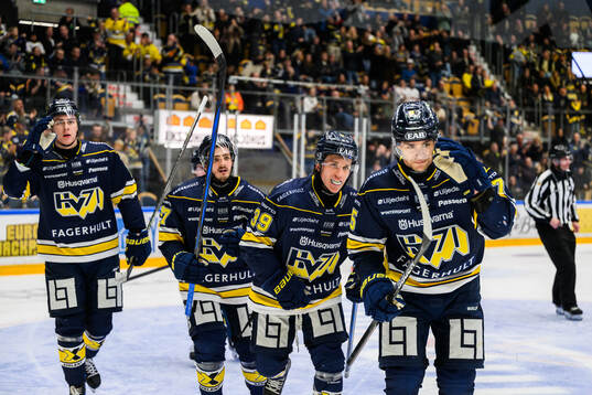 HV71s Radan Lenc  jublar