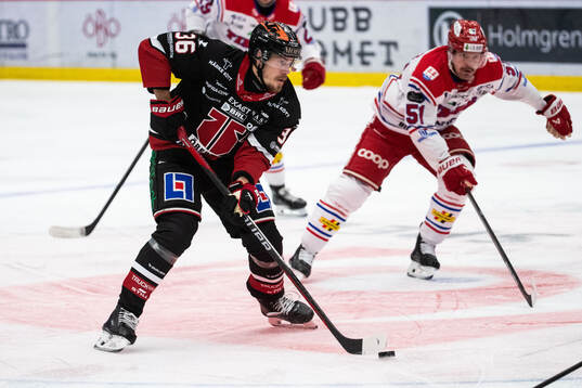 Örebros Emil Larsson och Timrås Anton Lander