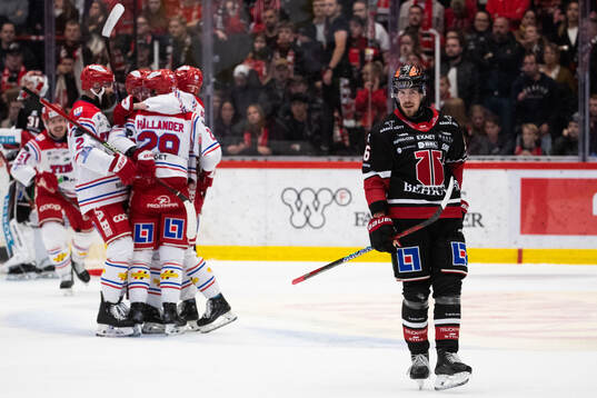 Örebros Emil Larsson deppar
