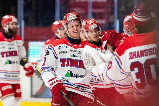Timrås Viggo Gustafsson jublar