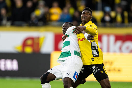 Västerås Ibrahim Yalatif Diabate och Elfsborgs Terry Yegbe