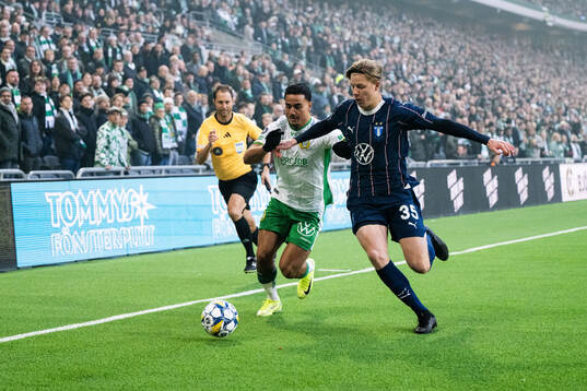 Hammarbys Jusef Erabi och Malmö FFs Nils Zätterström