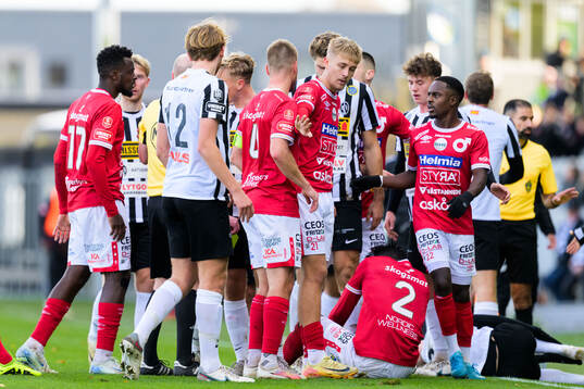 Degerfors Mamadouba Diaby har ont