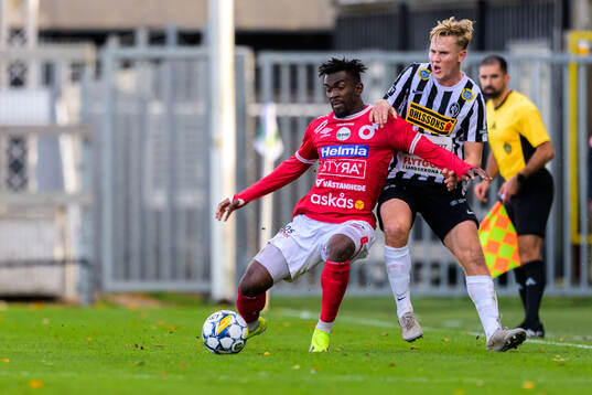Degerfors Mamadouba Diaby och Landskronas Jesper Strid