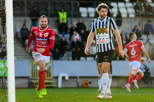 Degerfors Dijan Vukojevic jublar