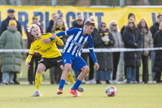 Mjällbys Romeo Leandersson och IFK Göteborgs Oliver