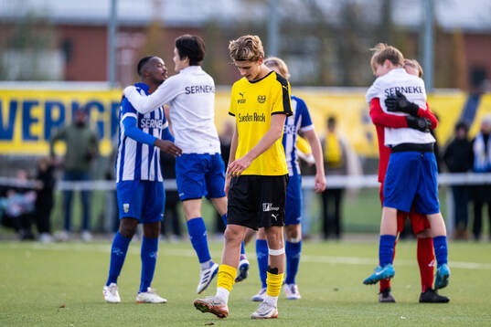 Mjällbys Elias Johnsson deppar