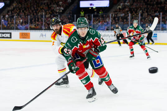 Brynäs Jack Kopacka och Frölundas Tom Nilsson