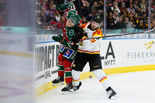Frölundas Isac Born och Brynäs Simon Bertilsson