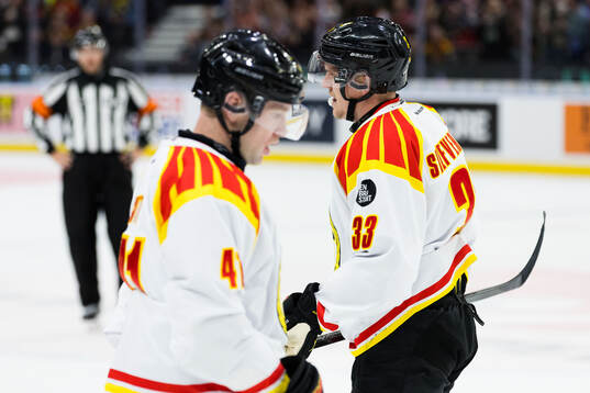 Brynäs Greg Scott och Jakob Silfverberg deppar