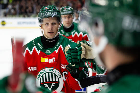 Frölundas Max Friberg jublar