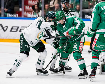 Färjestads Marcus Westfält och Rögles Jesper Pettersson