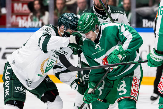 Färjestads Marcus Westfält och Rögles Jesper Pettersson