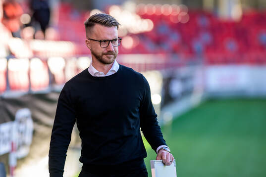 Växjö DFFs huvudtränare Olof Unogård