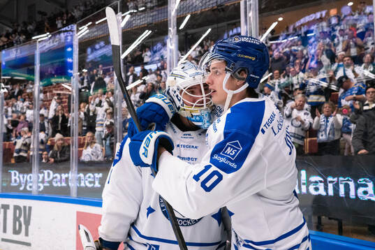 Leksands målvakt Jakob Hellsten, Anton Johansson jublar