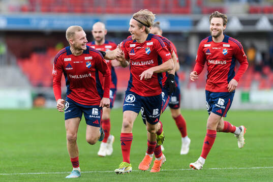 Östers David Seger jublar