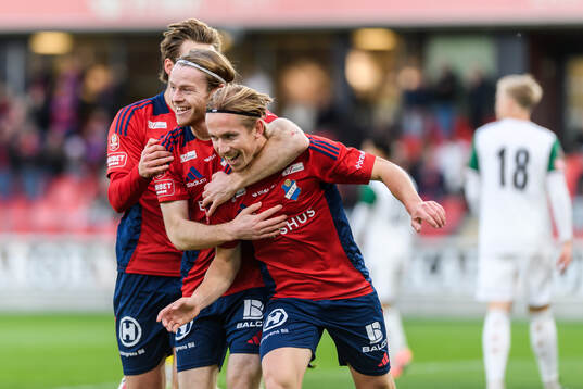 Östers David Seger jublar