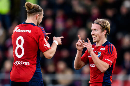 Östers Kevin Höög Jansson jublar