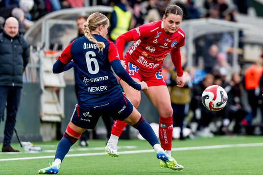 Linköpings Eshly Bakker och Rosengårds Ria Noora Minerva