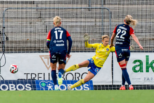 Och Linköpings målvakt Cajsa Andersson och Rosengårds