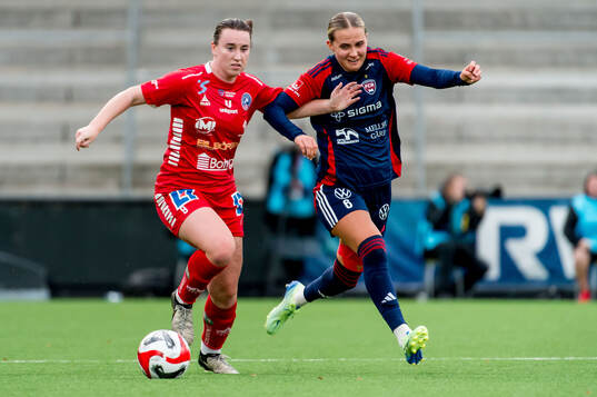 Linköpings Aimee Claypole och Rosengårds Ria Noora