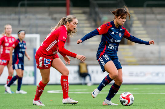 Linköpings Irene Dirdal och Rosengårds Momoko Tanikawa