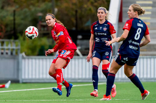 Linköpings Emma Lennartsson och Rosengårds Olivia Schough