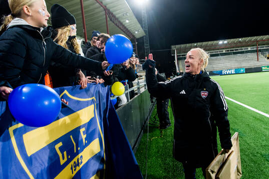 Rosengårds Caroline Seger hyllas