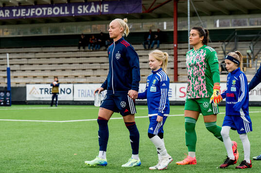 Rosengårds Caroline Seger och målvakt Eartha Cumings