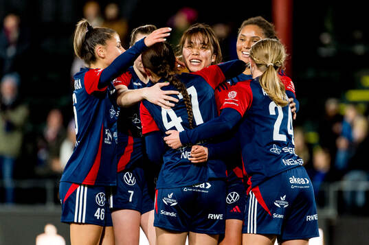 Rosengårds Momoko Tanikawa jublar