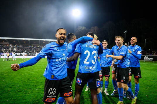 Halmstads Yannick Agnero jublar