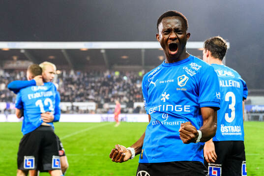 Halmstads Yannick Agnero jublar