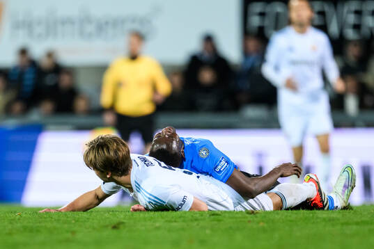 Halmstads Yannick Agnero och Djurgårdens Miro Tenho