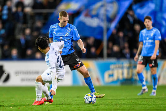 Djurgårdens Keita Kosugi och Halmstads Gisli Eyjolfsson