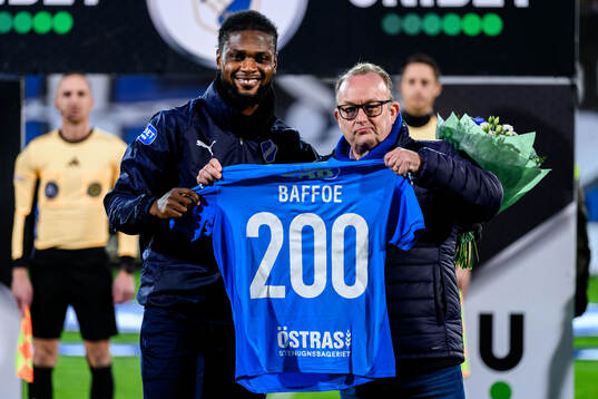 Halmstads Joseph Baffoe hyllas för 200 matcher