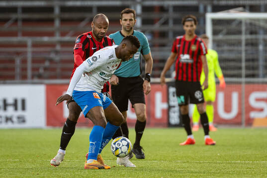 Värnamos Johnbosco Samuel Kalu och Brommapojkarnas