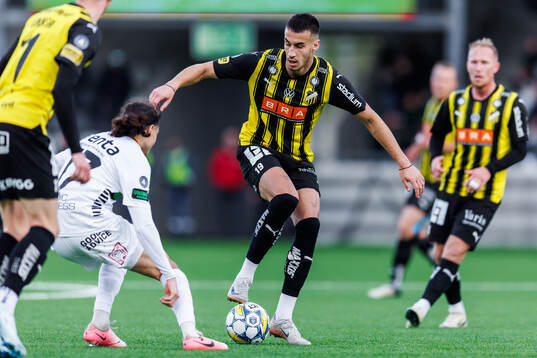 GAIS Amin Boudri och Häckens Srdjan Hrstic
