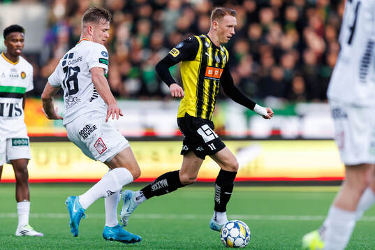 GAIS Alexander Ahl Holmström och Häckens Julius Lindberg