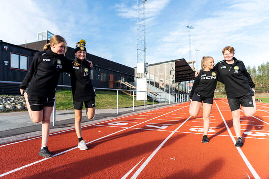 Västergötlands spelare värmer upp