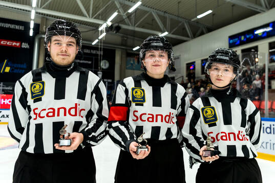Domare Filip Friberg, Hanna Öberg och Wilma Gustafsson