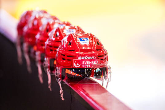 Ishockeyhjälmar